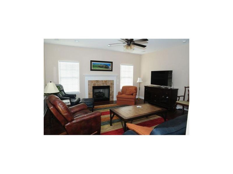 2124 Longshadow Dr, Graham, NC 27253