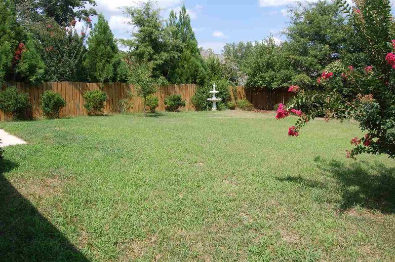 2124 Maizefield Ln, Fuquay Varina, NC 27526