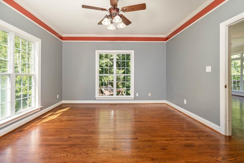 2124 Roland Glen Rd, Cary, NC 27519