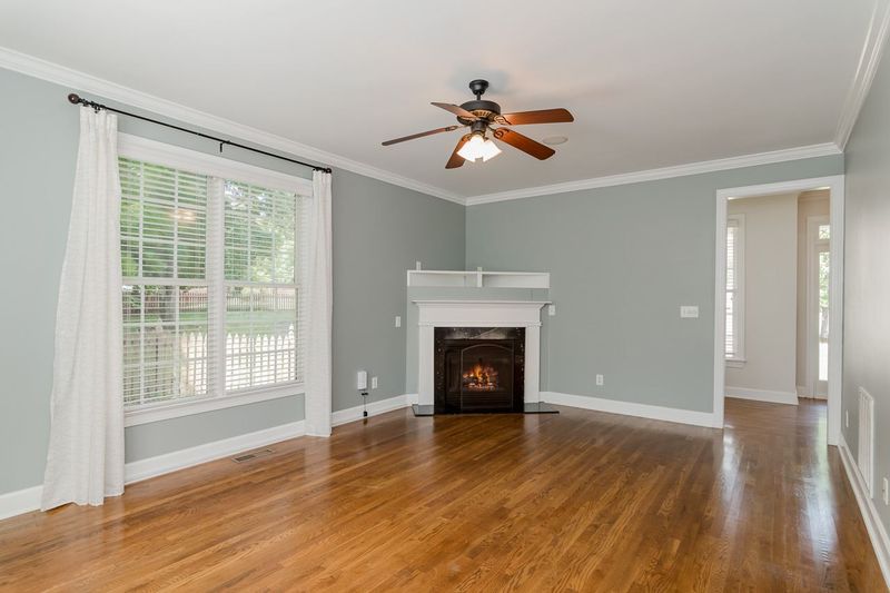 2124 Shadow Creek Dr, Raleigh, NC 27604