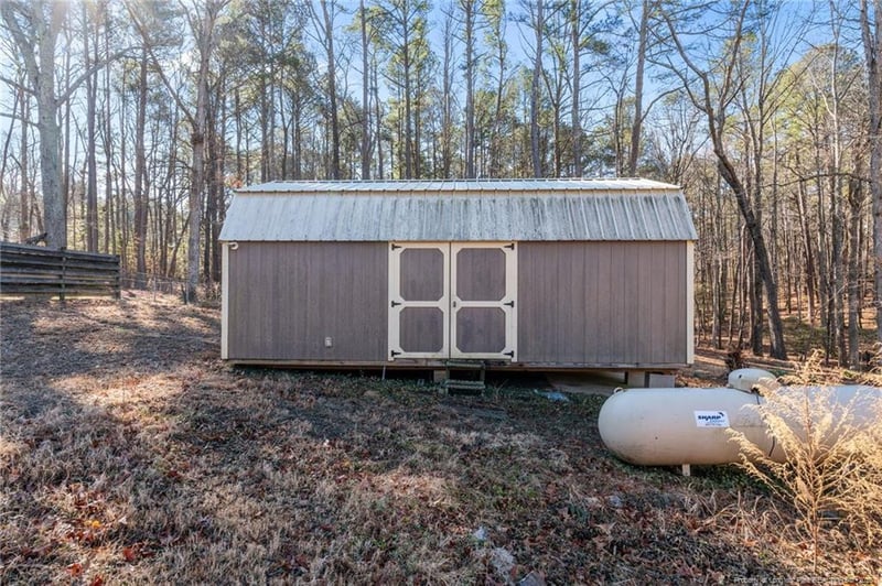 2125 Eveton Ln, Sanford, NC 27330