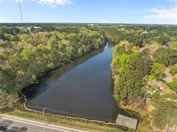 2125 Forest Hills Dr, Fayetteville, NC 28303