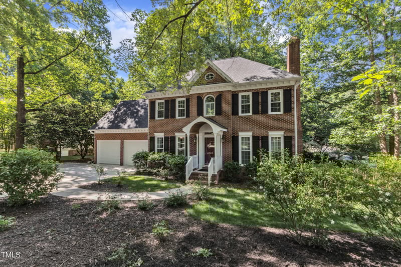 2125 Oakcrest Ct, Raleigh, NC 27612