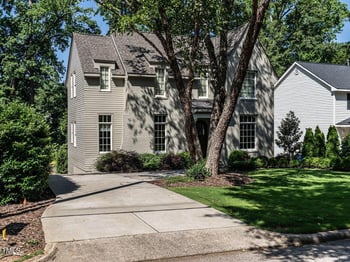 2125 Pine Dr, Raleigh, NC 27608
