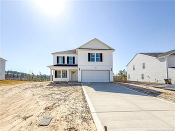 2125 Purebred Cir, Hope Mills, NC 28348