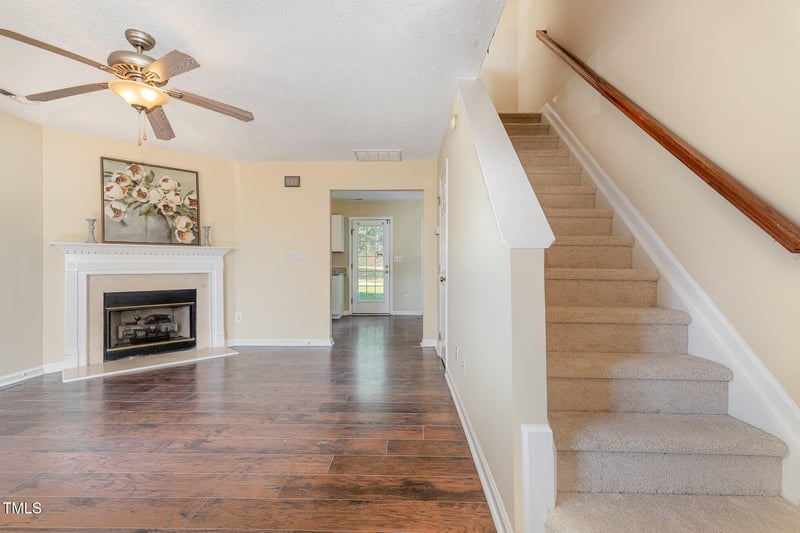 2125 Ventana Ln, Raleigh, NC 27604