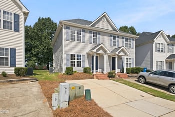 2125 Ventana Ln, Raleigh, NC 27604