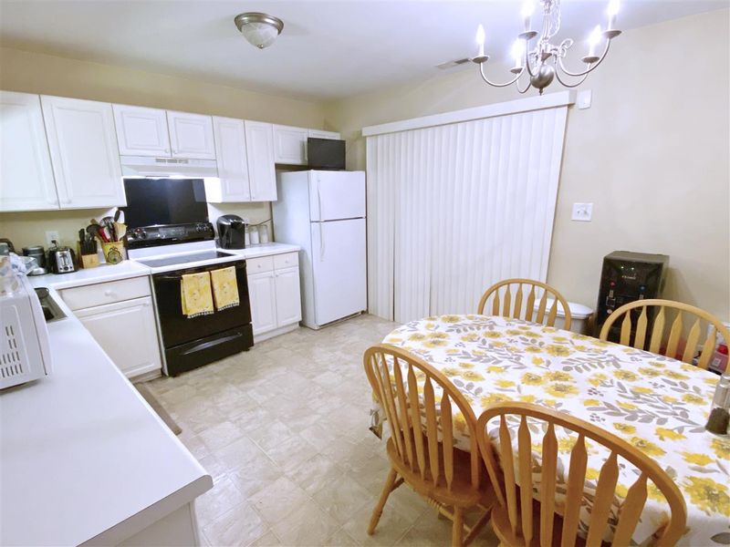 2125 Walnut Bluffs Ln, Raleigh, NC 27610