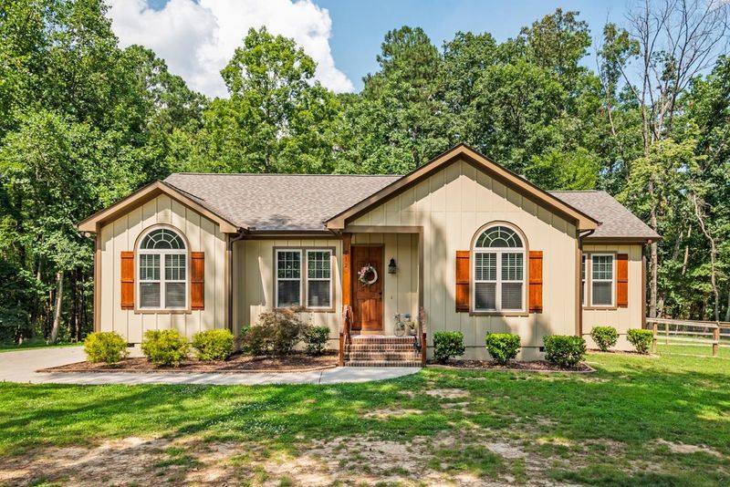 2126 Clements Dr, Durham, NC 27704