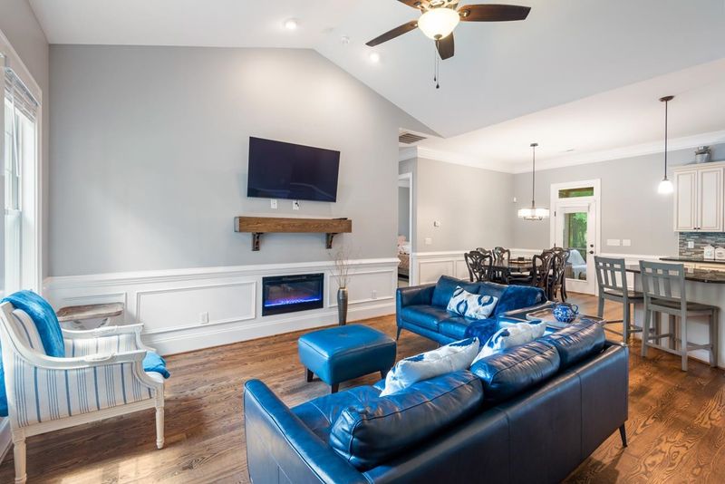 2126 Clements Dr, Durham, NC 27704