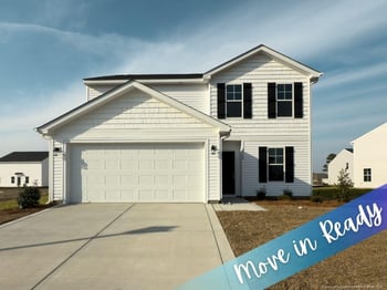2126 Purebred Cir, Hope Mills, NC 28348