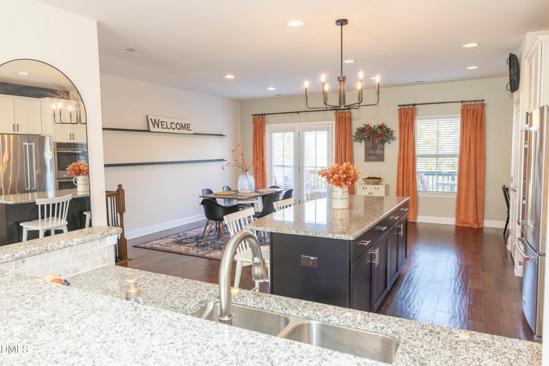 2126 Whitesmith Dr, Apex, NC 27502