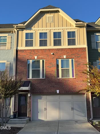 2126 Whitesmith Dr, Apex, NC 27502