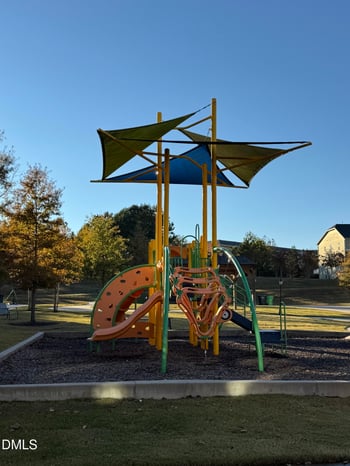 2126 Whitesmith Dr, Apex, NC 27502