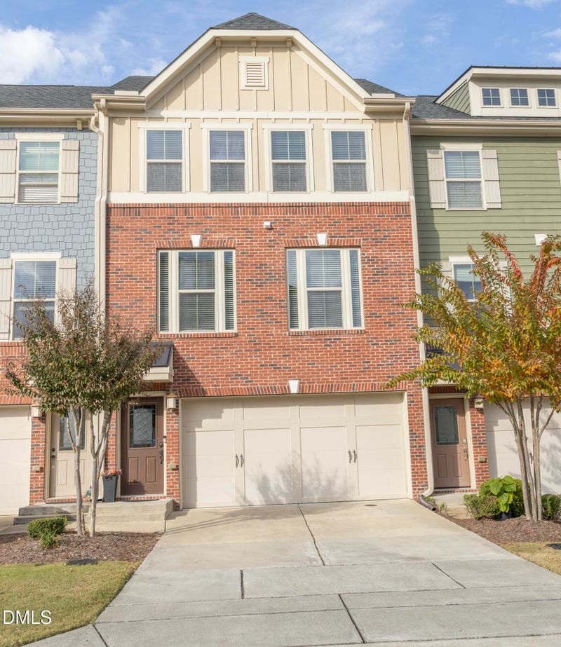 2126 Whitesmith Dr, Apex, NC 27502