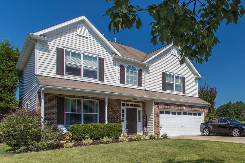 2127 Dovecote Rd, Holly Springs, NC 27540