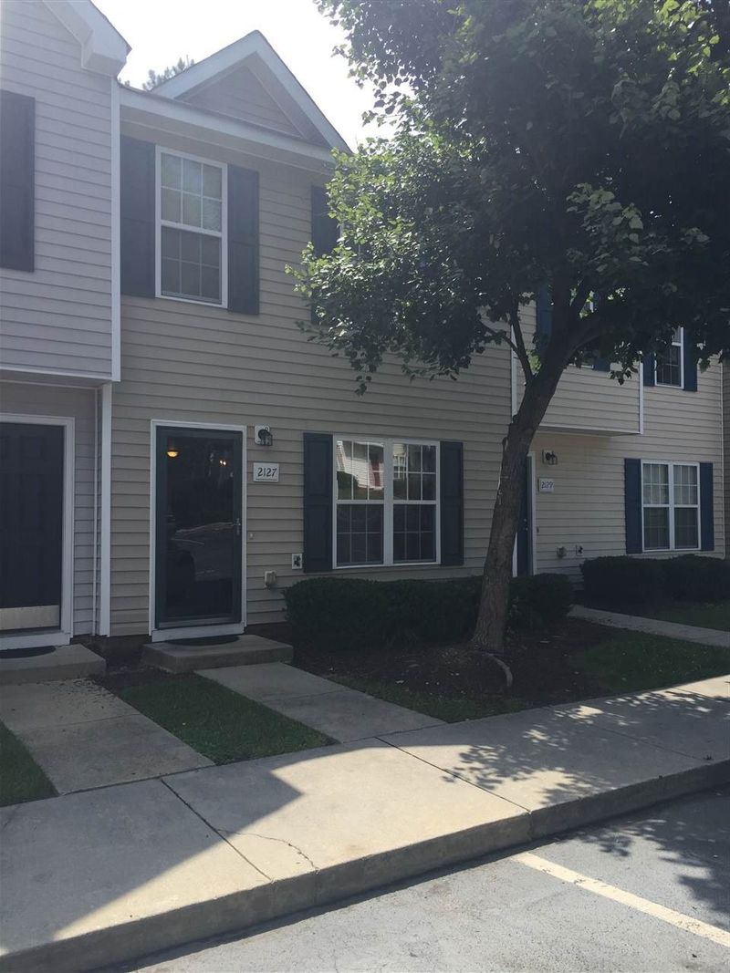 2127 Walnut Bluffs Ln, Raleigh, NC 27610