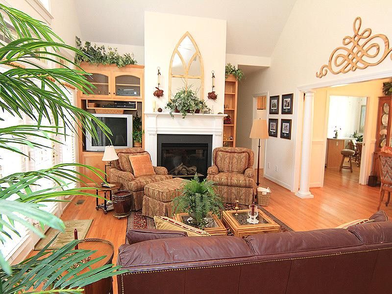 2128 Black Walnut Farm Rd, Hillsborough, NC 27278
