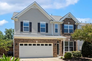 2128 Feather Ridge Dr, Holly Springs, NC 27540