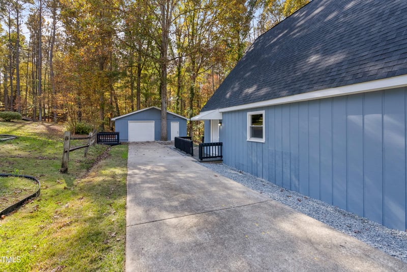 2129 Eveton Ln, Sanford, NC 27330