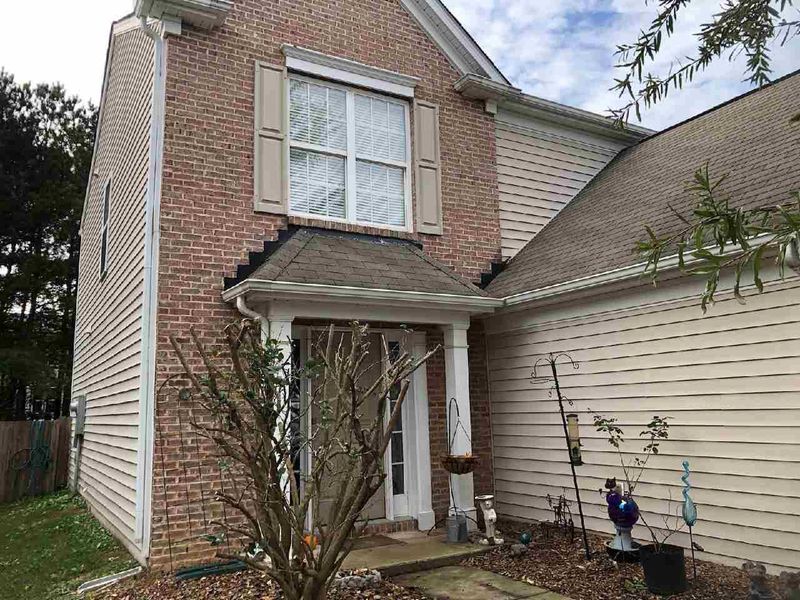 2129 Groundwater Pl, Raleigh, NC 27610