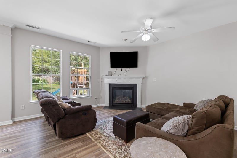 2129 Maizefield Ln, Fuquay Varina, NC 27526