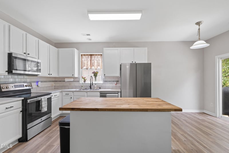 2129 Maizefield Ln, Fuquay Varina, NC 27526