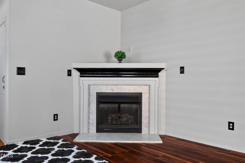 2129 Persimmon Ridge Dr, Raleigh, NC 27604