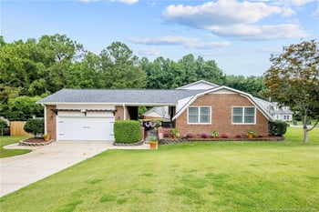 2129 Rolling Hill Rd, Fayetteville, NC 28304