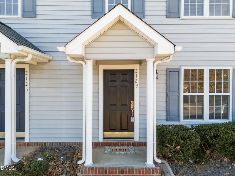 2129 Ventana Ln, Raleigh, NC 27604