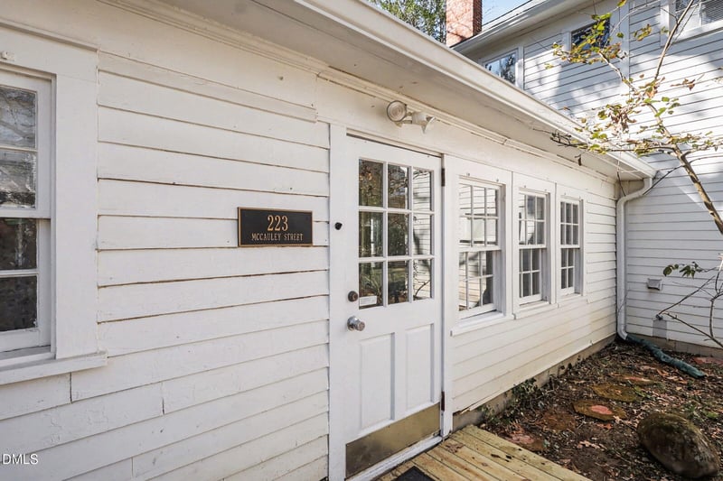 213-223 Mccauley St, Chapel Hill, NC 27516