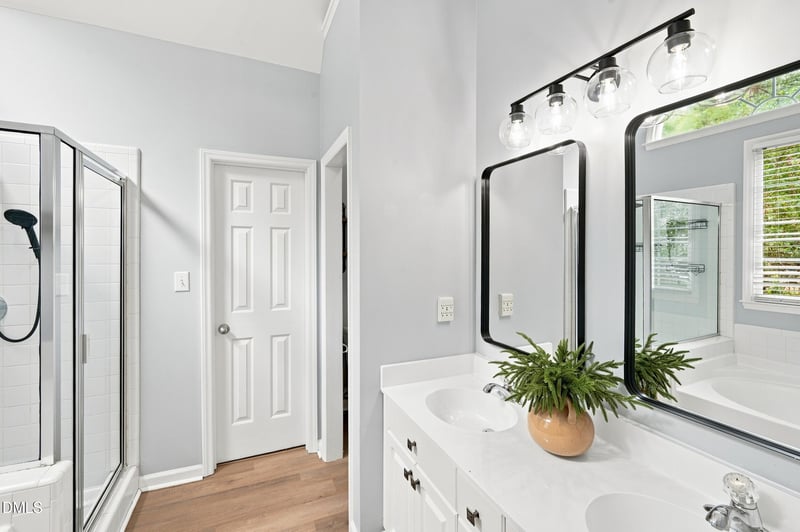 213 Avent Pines Ln, Holly Springs, NC 27540