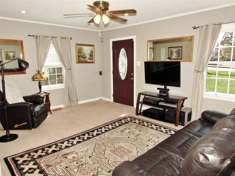 213 Baggett Ave, Raleigh, NC 27604