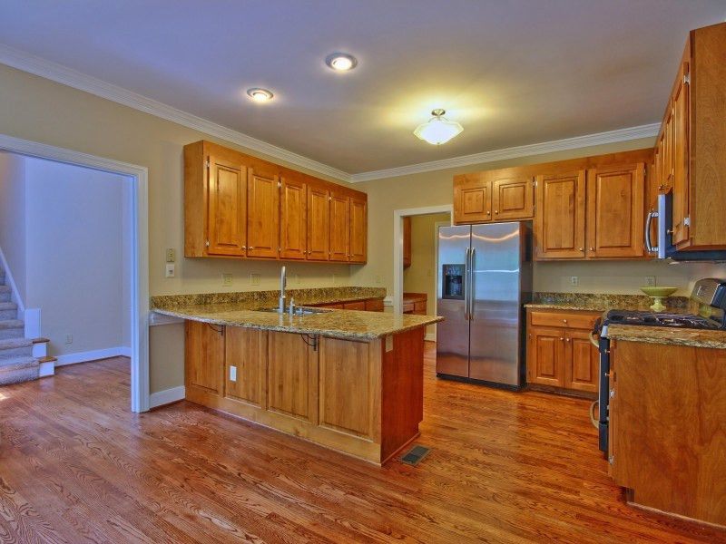 213 Barcladine Ct, Cary, NC 27511
