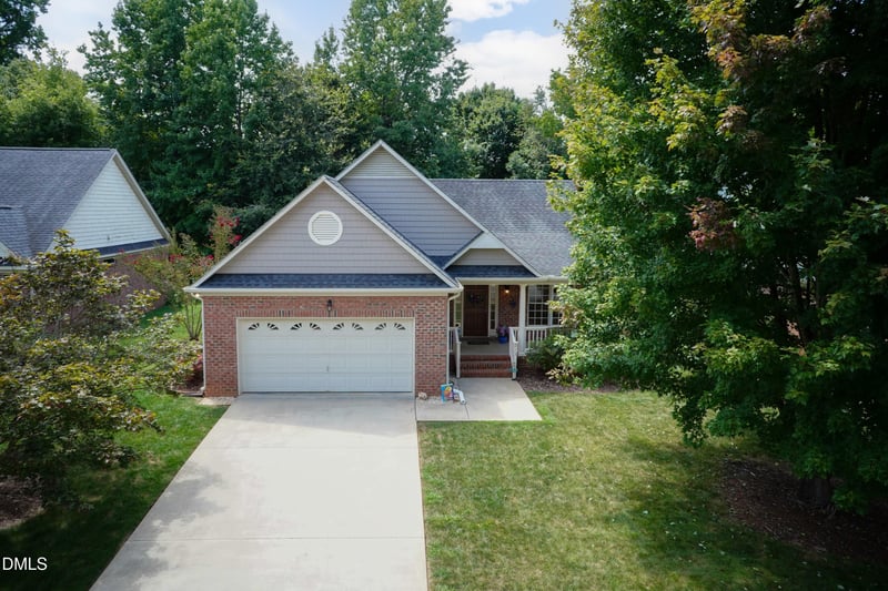 213 Beauregard Ln, Mebane, NC 27302