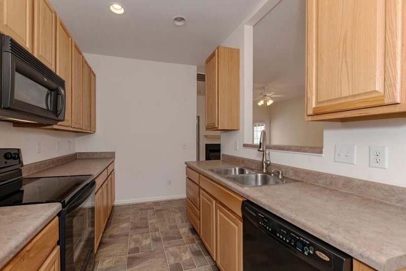 213 Blithe Pl, Morrisville, NC 27560