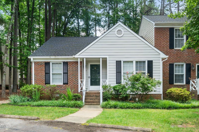 213 Bracken Ct, Raleigh, NC 27615