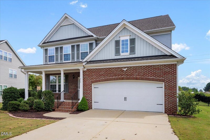 213 Cabot Dr, Holly Springs, NC 27540