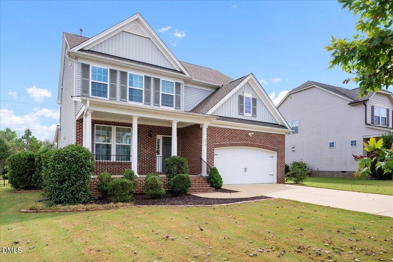 213 Cabot Dr, Holly Springs, NC 27540