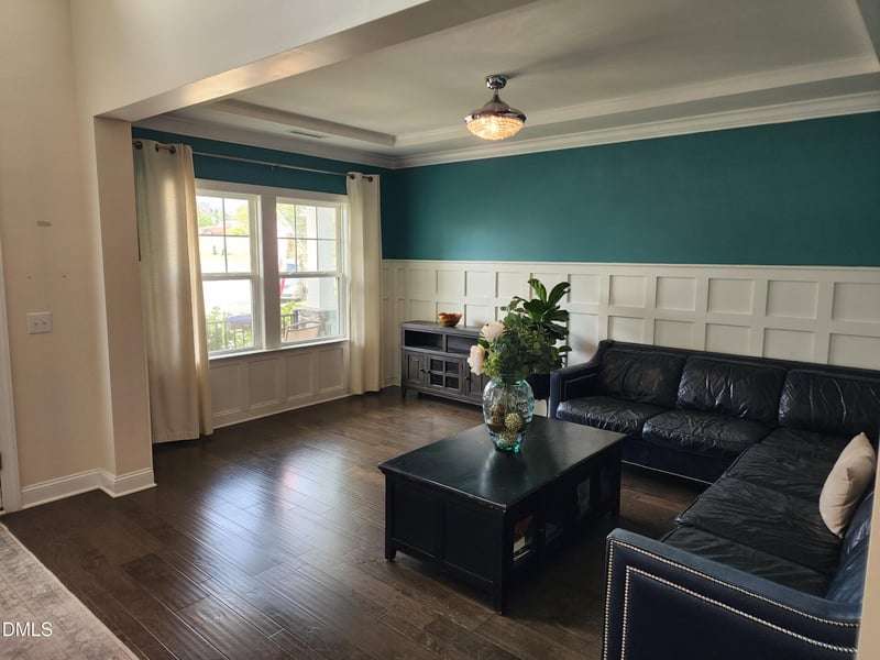 213 Cassada Ct, Holly Springs, NC 27540