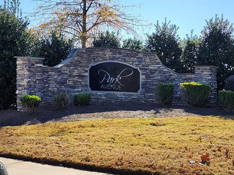 213 Cassada Ct, Holly Springs, NC 27540