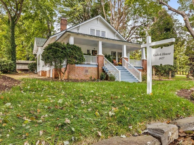 213 N Churton St, Hillsborough, NC 27278