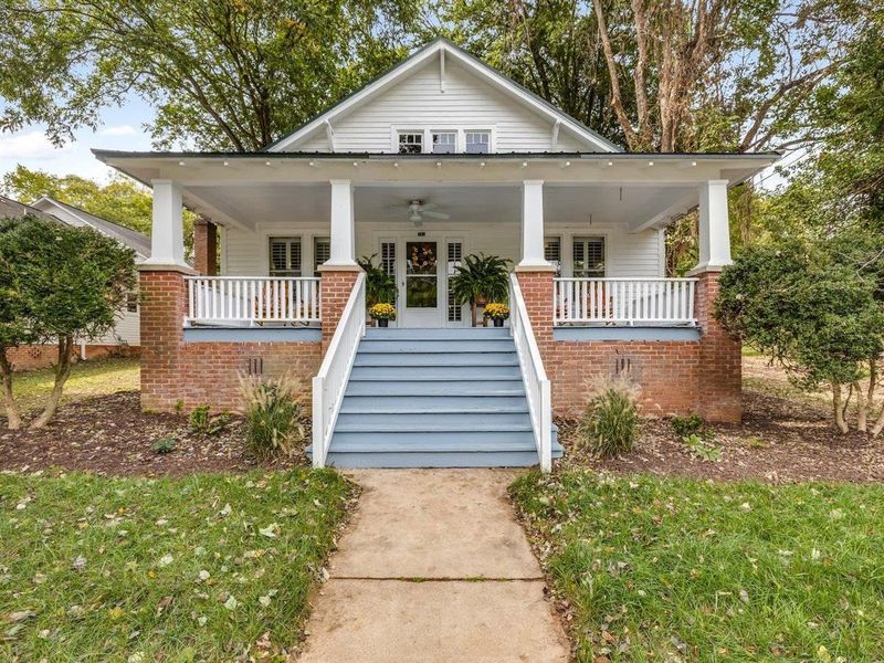 213 N Churton St, Hillsborough, NC 27278