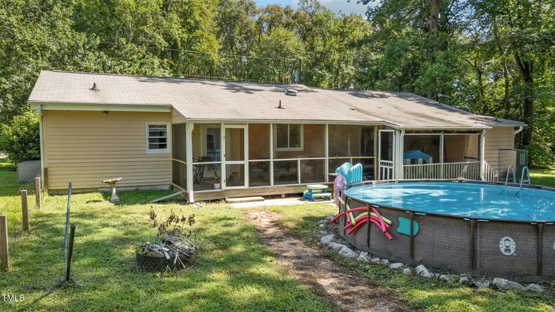 213 Coley Farm Rd, Fuquay Varina, NC 27526