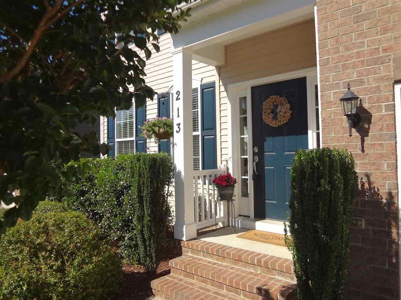 213 Covenant Rock Ln, Holly Springs, NC 27540