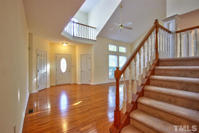 213 Covington Sq, Cary, NC 27513