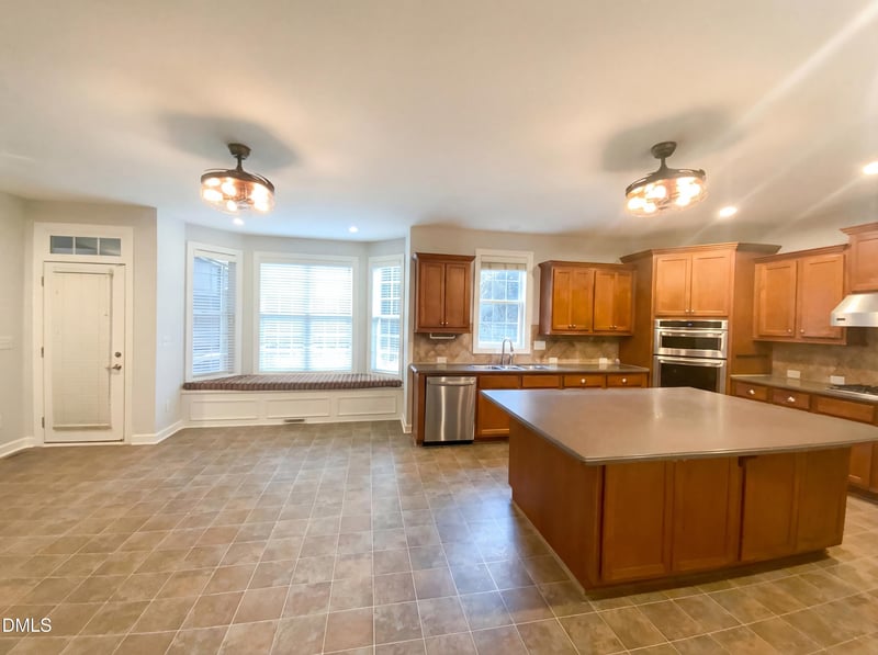 213 Cross Oaks Pl, Holly Springs, NC 27540