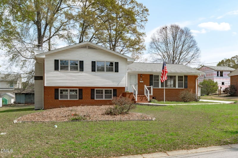 213 Dowell Dr, Cary, NC 27511