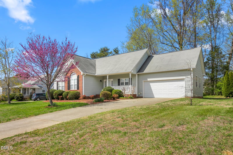 213 Drake Ln, Mebane, NC 27302