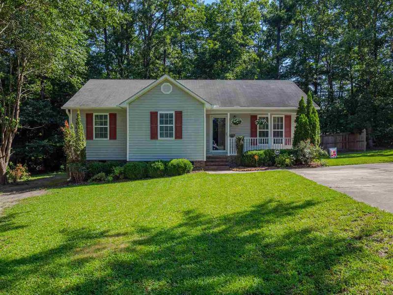 213 Dulcimer Ln, Zebulon, NC 27597